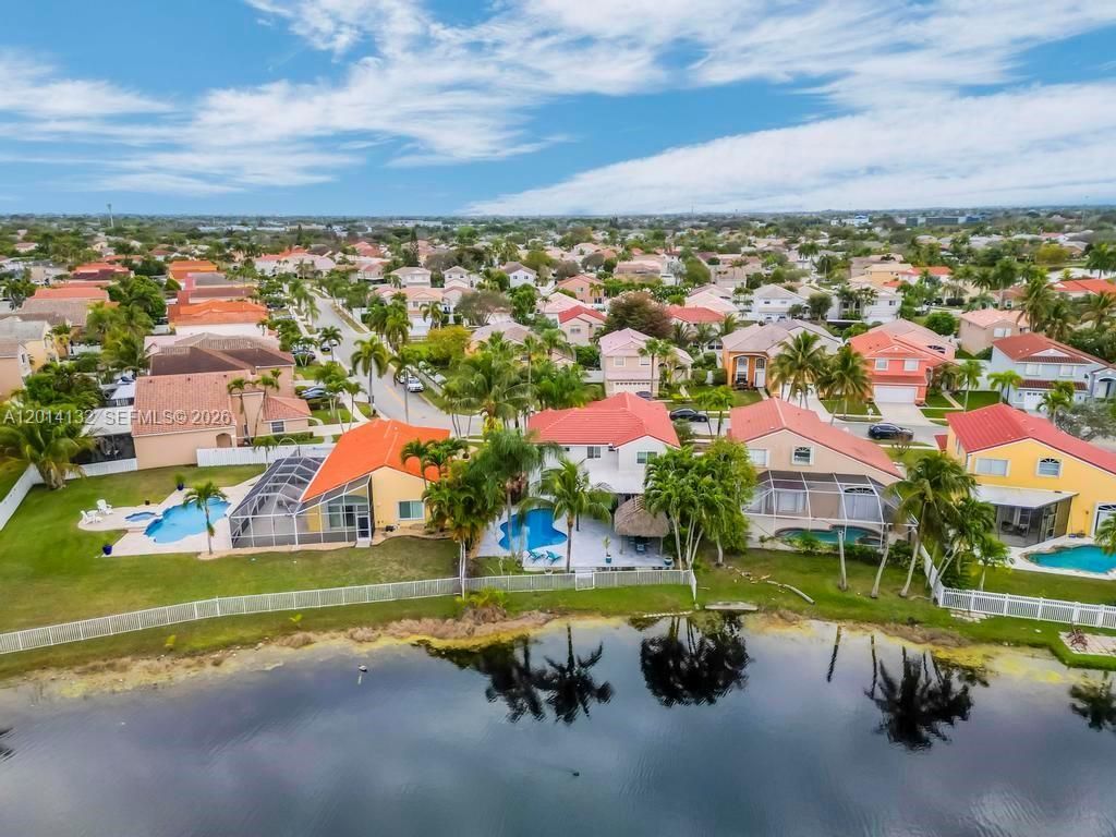 1080 NW 192nd Ave , Pembroke Pines, FL 33029 Photo