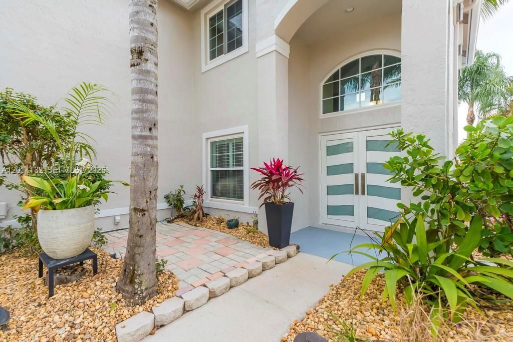 1080 NW 192nd Ave , Pembroke Pines, FL 33029 Photo