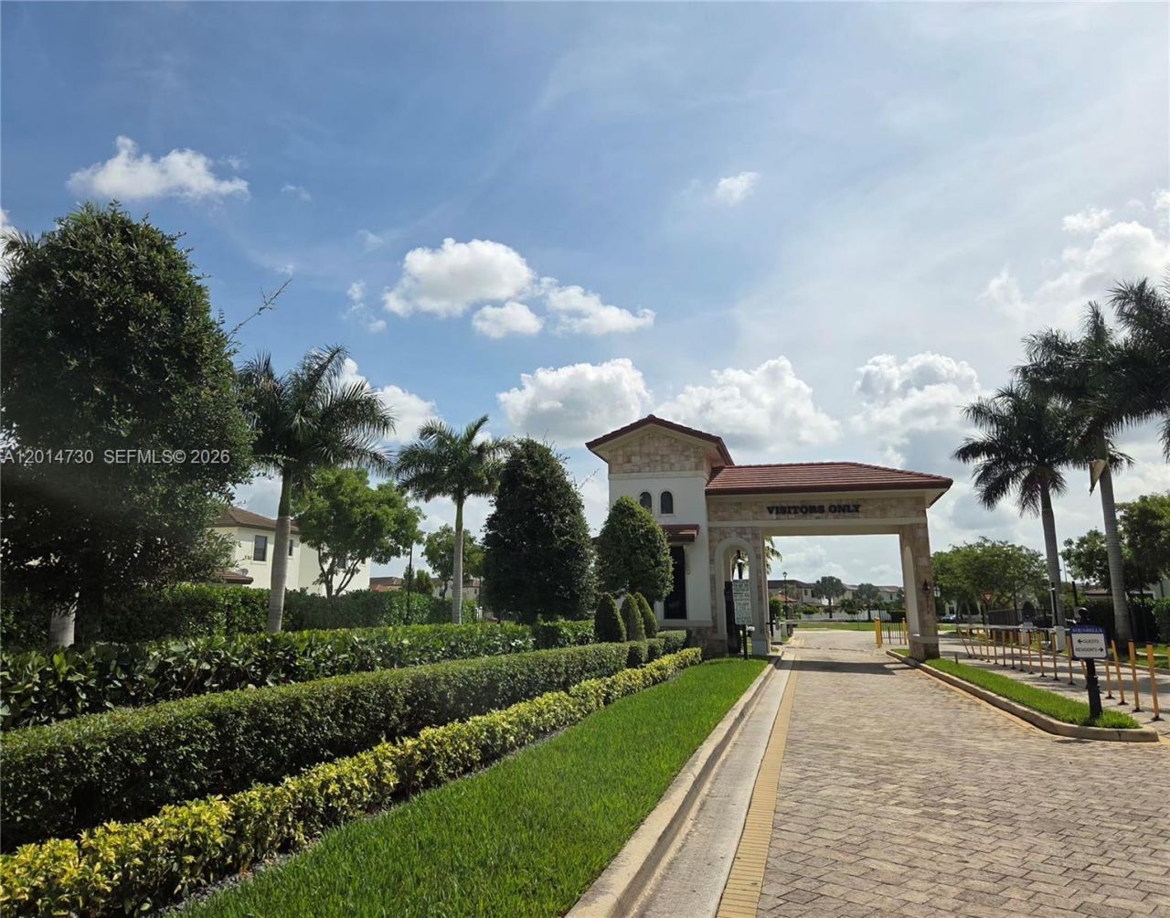 10840 W 33rd Ln, Hialeah, FL 33018 Photo