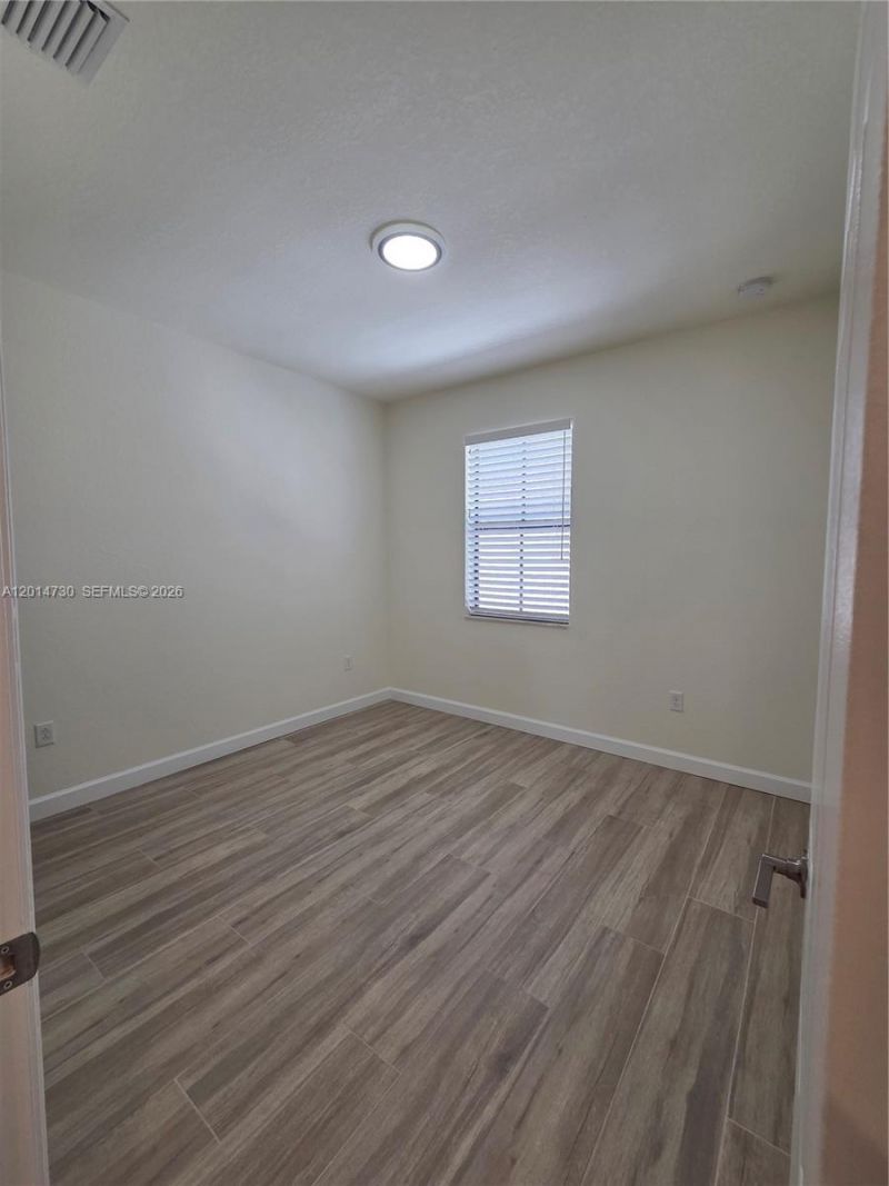 10840 W 33rd Ln, Hialeah, FL 33018 Photo