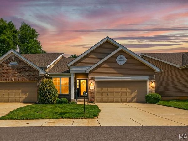 1783 Deepdale Court, Fenton, MO 63026