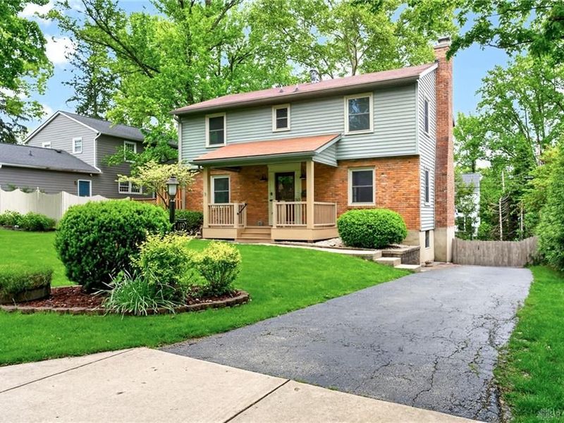 149 Balmoral Drive, Dayton, OH 45429 Photo 2