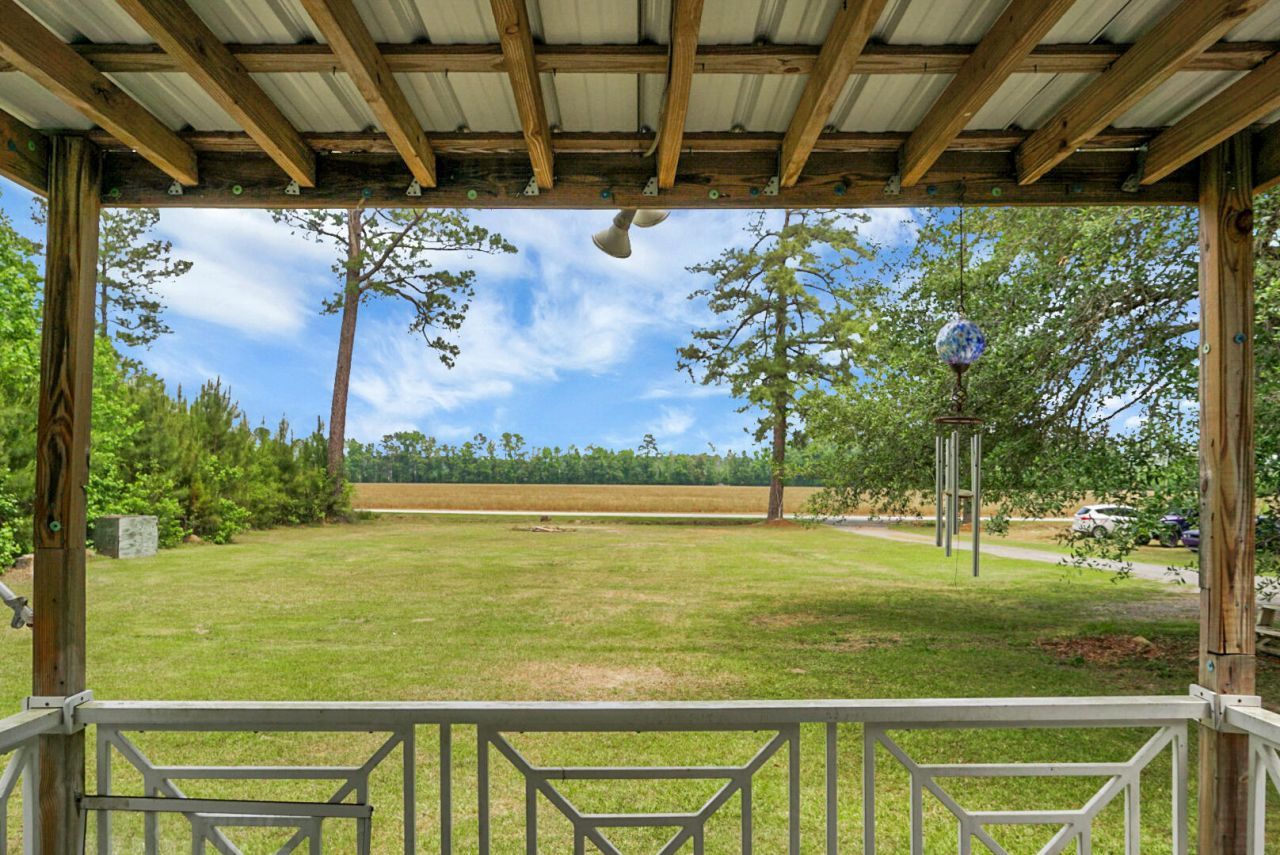 605 Country Club Road Photo 12