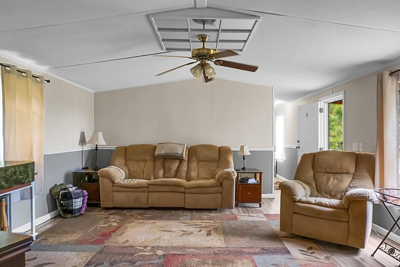 605 Country Club Road Photo 16