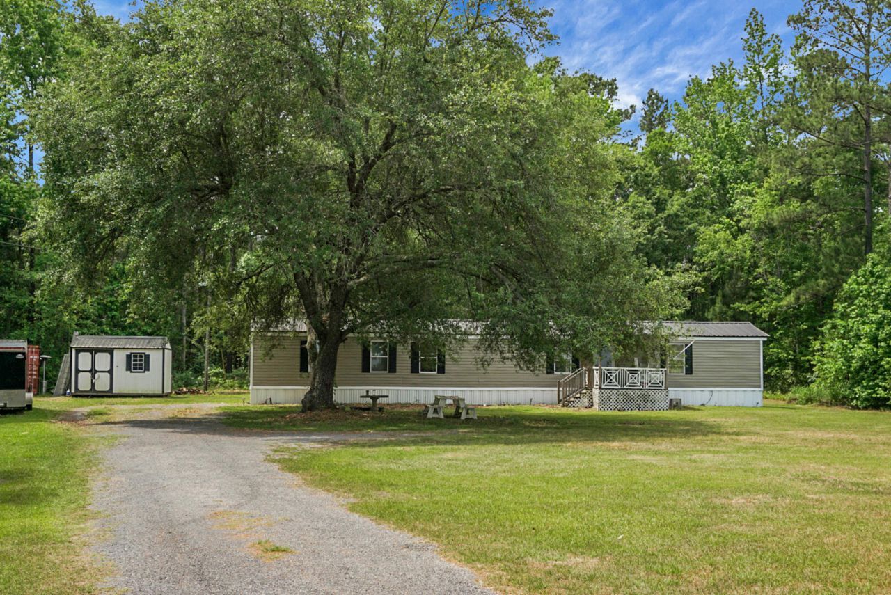 605 Country Club Road Photo 7
