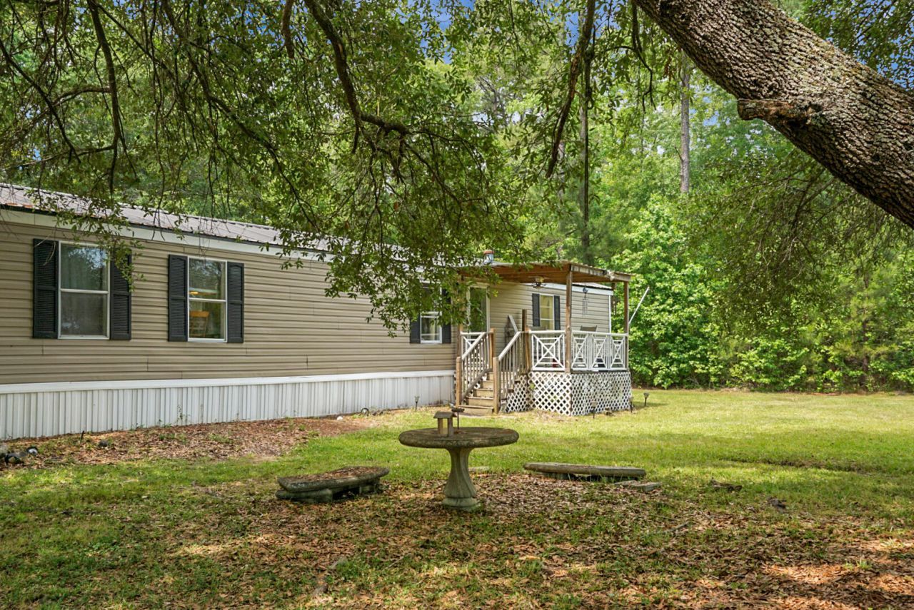 605 Country Club Road Photo 8