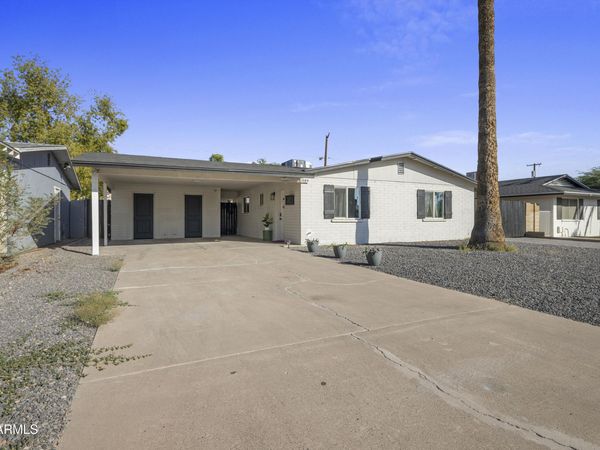 1809 N 42ND Street, Phoenix, AZ 85008