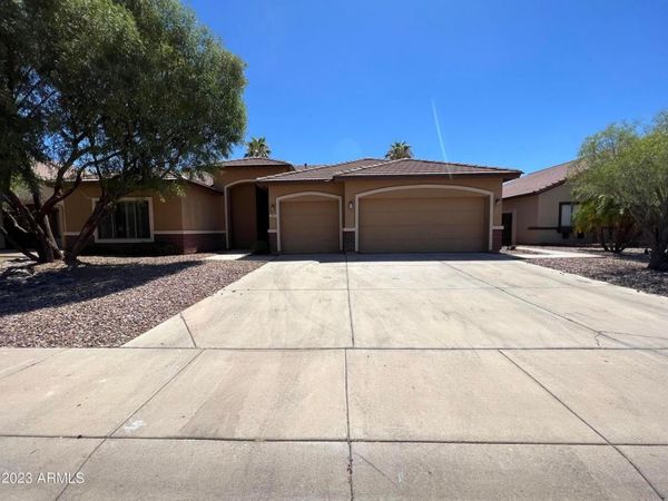 495 N Bluejay Drive, Gilbert, AZ 85234