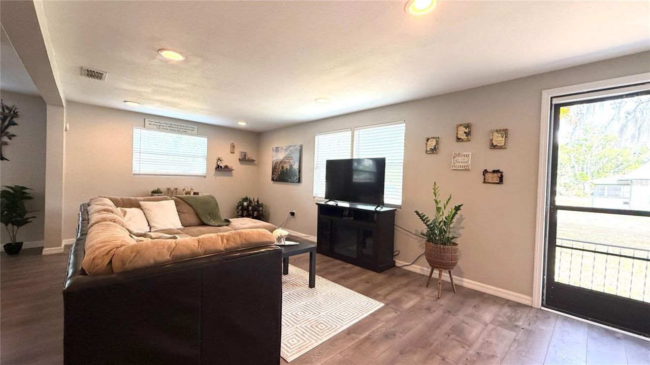 111 NE Palencia Road, Auburndale, FL 33823 Photo