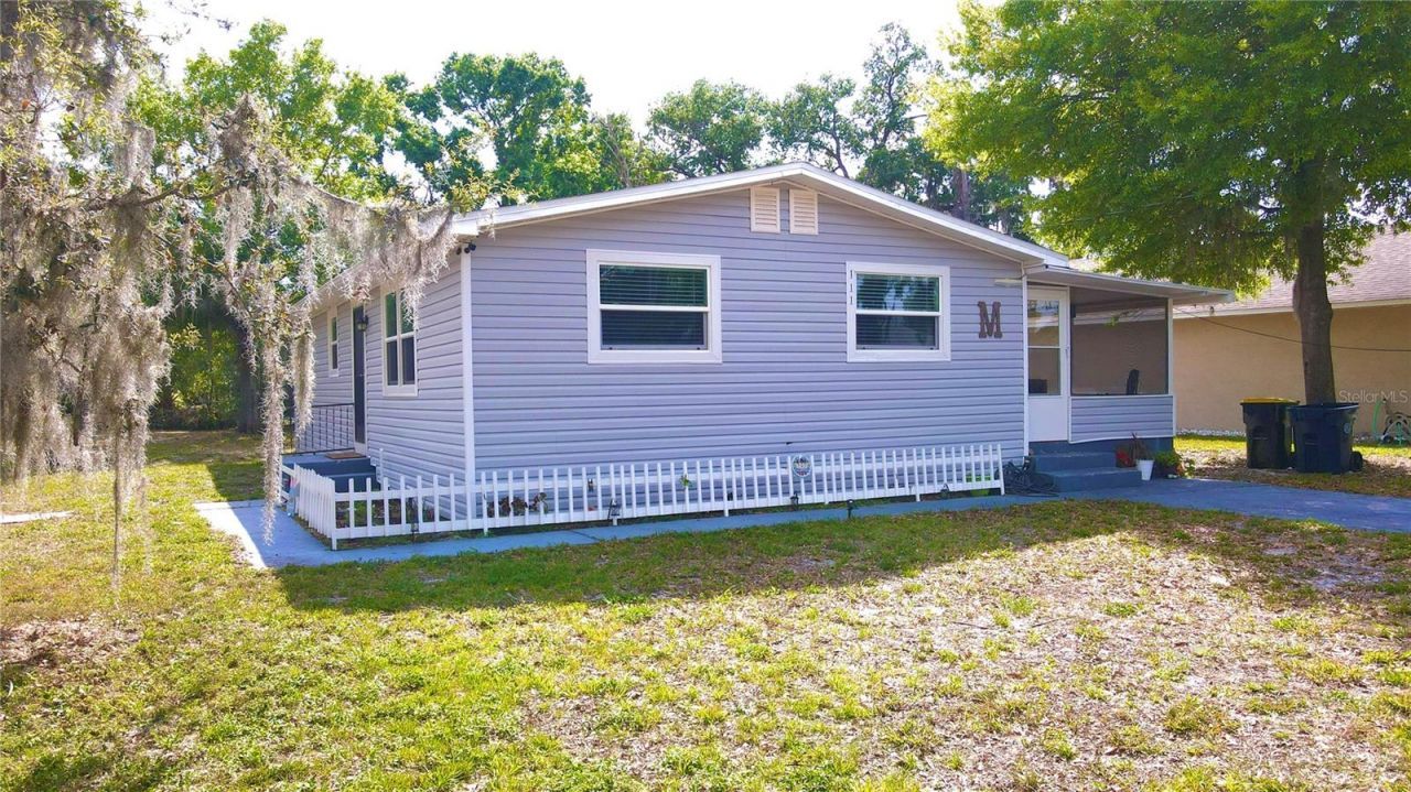 111 NE Palencia Road, Auburndale, FL 33823 Photo