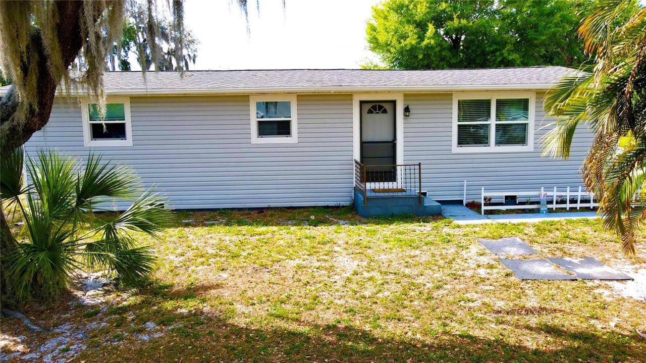 111 NE Palencia Road, Auburndale, FL 33823 Photo