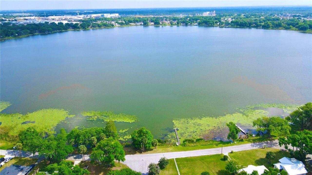 111 NE Palencia Road, Auburndale, FL 33823 Photo