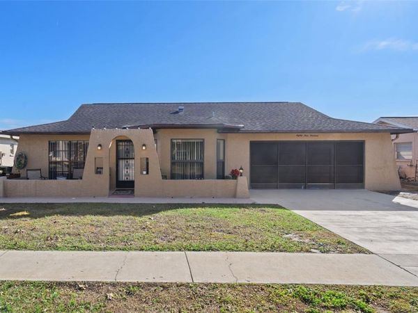 8914 SCHRADER BOULEVARD , PORT RICHEY, FL 34668