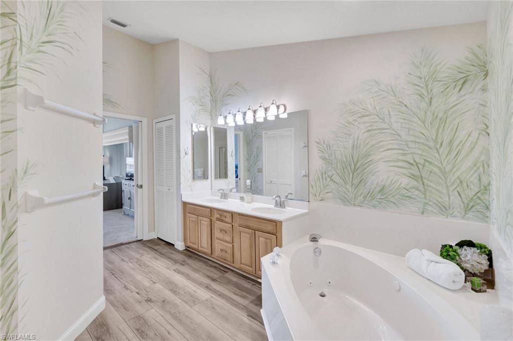 26891 Wedgewood Dr, Unit 203, Bonita Springs, FL 34134 Photo