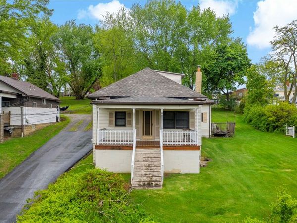 987 Mccoy Rd, Mc Kees Rocks, PA 15136
