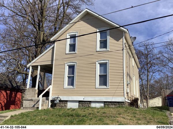 927 Bemis Street SE, Grand Rapids, MI 49506