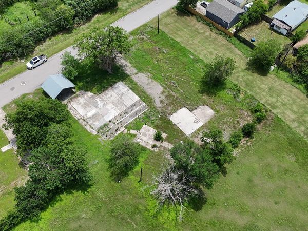 703 N Caldwell, Manor, TX 78653