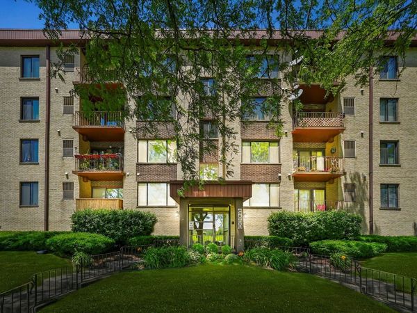 5800 W 105th Street , Unit 2C, Oak Lawn, IL 60453