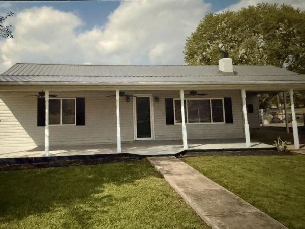 186 Ferry St, Prichard, WV 25555