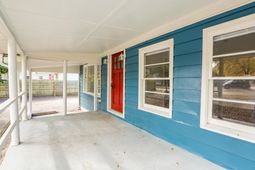1620 Mole Lane photo 4