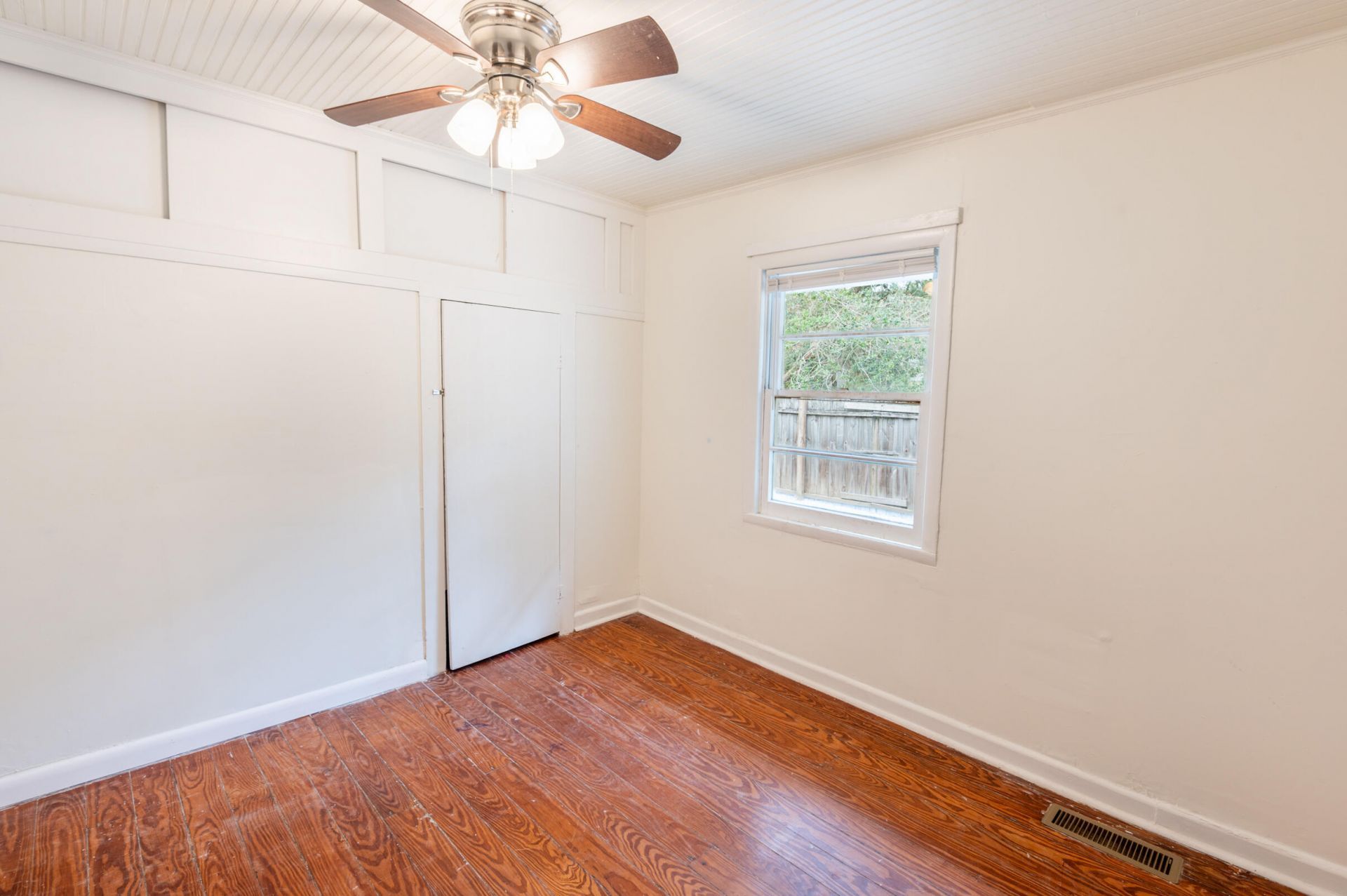 1620 Mole Lane Photo 37