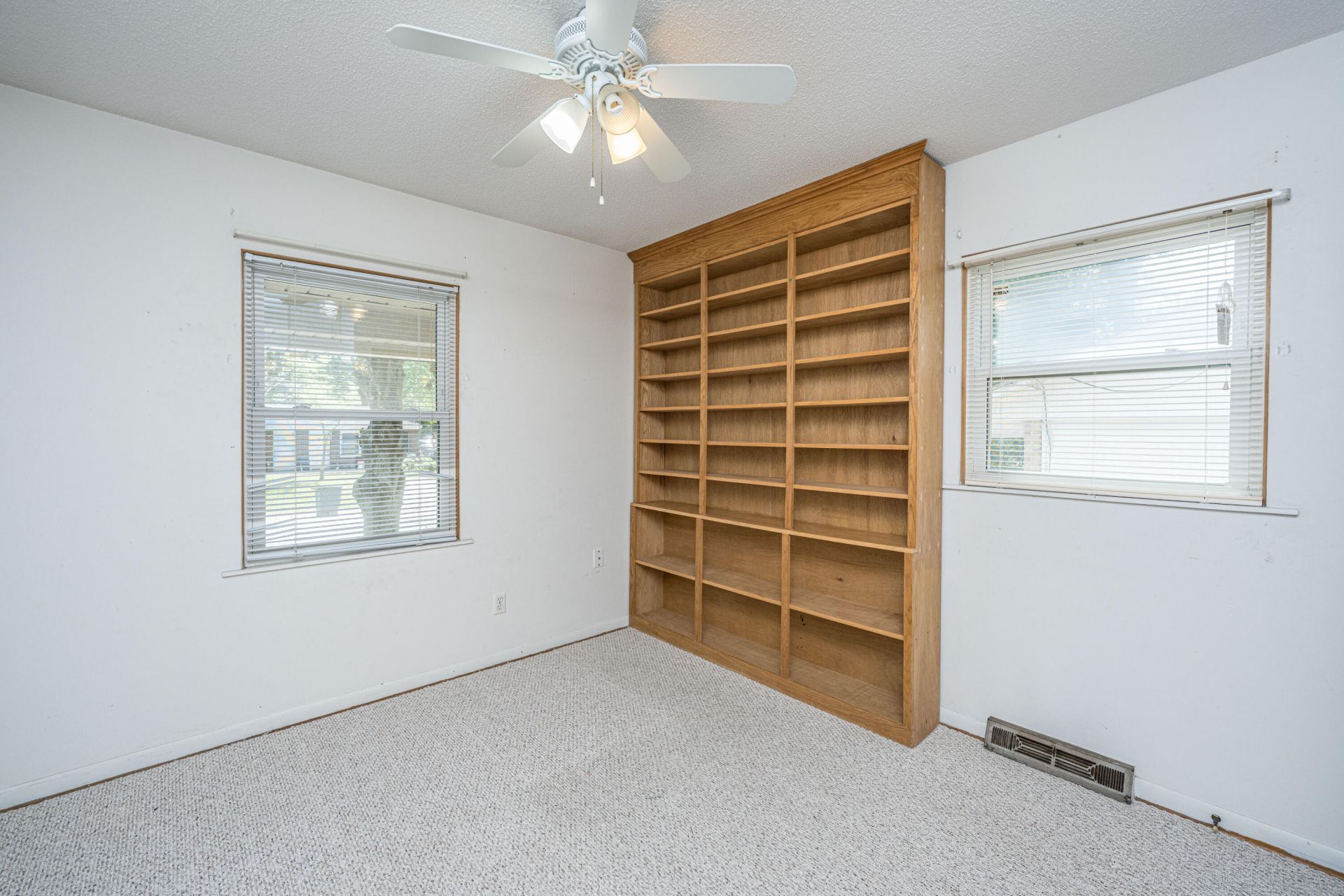 1150 Berkeley Street Photo 16