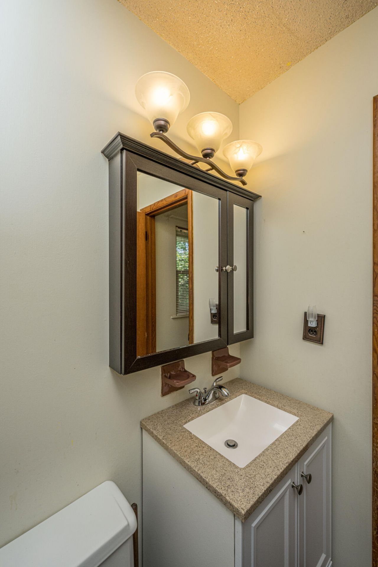 1150 Berkeley Street Photo 22