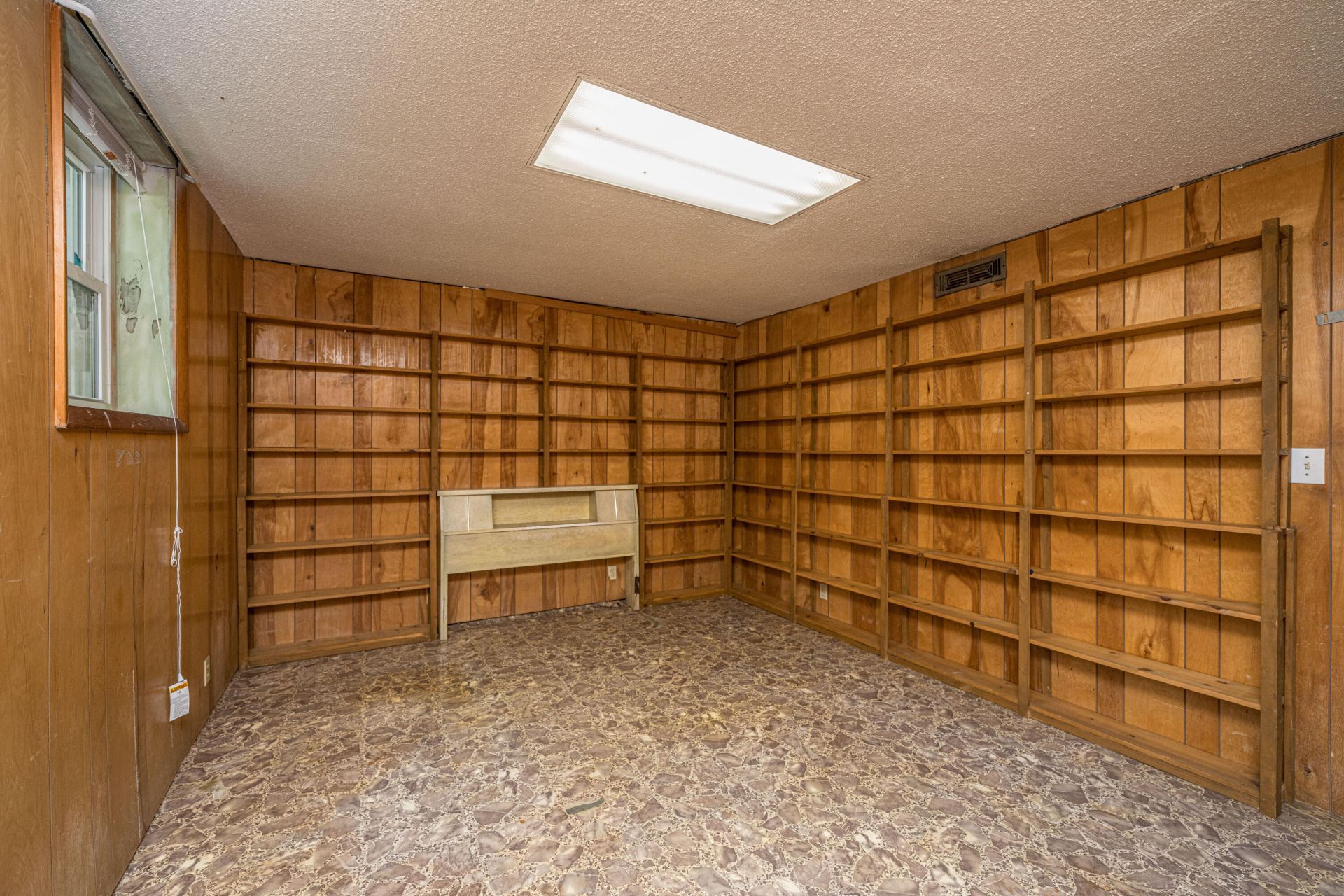 1150 Berkeley Street Photo 29