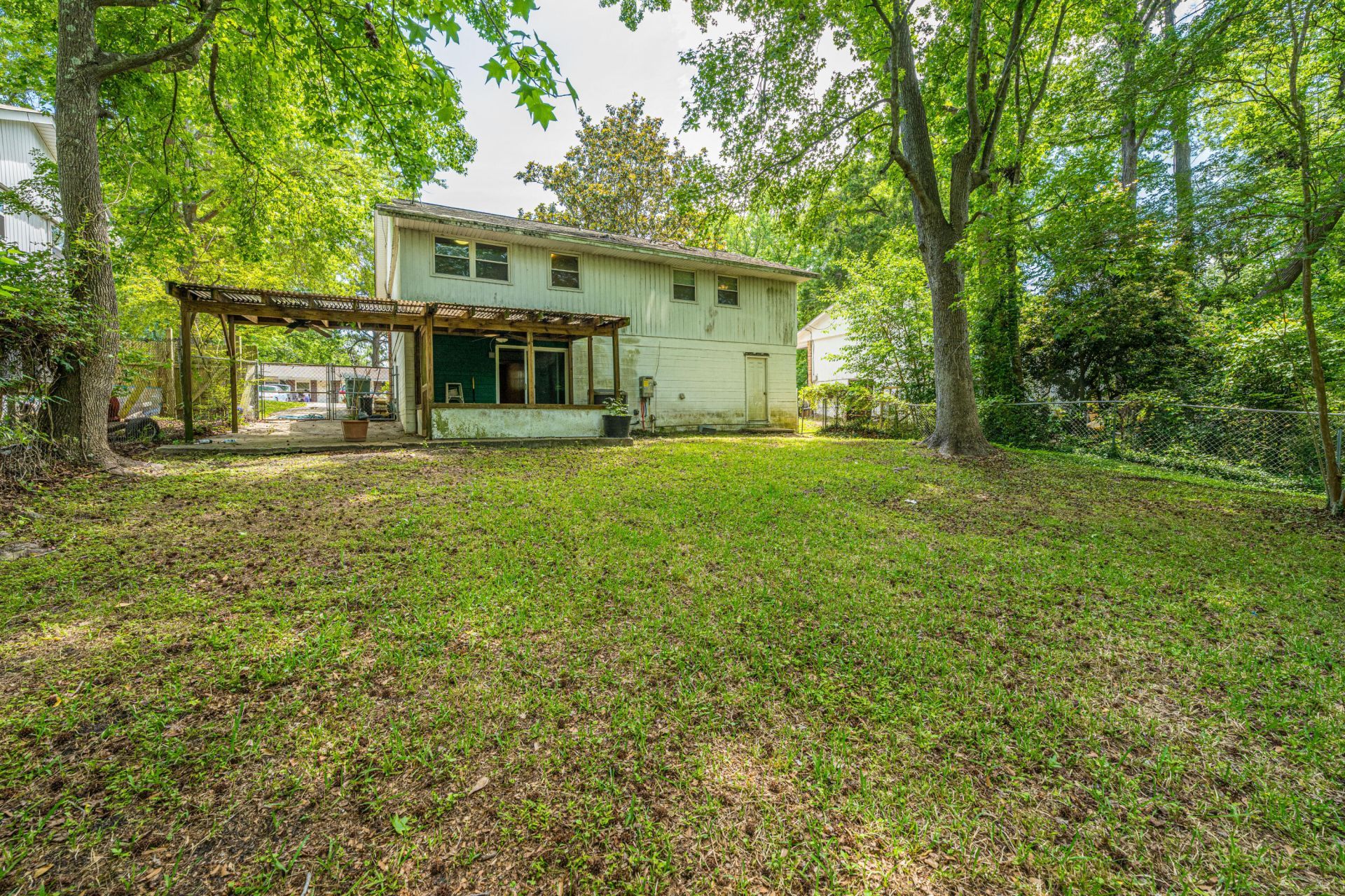 1150 Berkeley Street Photo 32