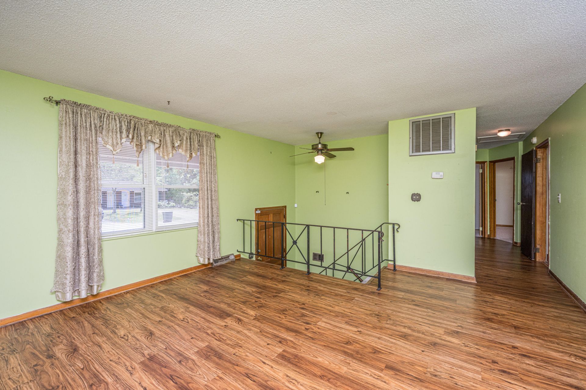 1150 Berkeley Street Photo 7