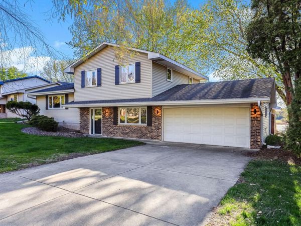 129 E Golden Lake Lane, Circle Pines, MN 55014