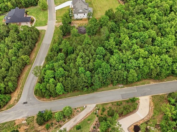 1800 Waterview Meadows Ct, Roland, AR 72135