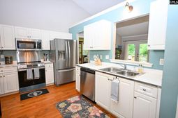 104 Fawn Court  photo 4
