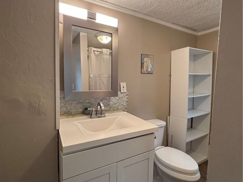 364 Ira Avenue, Akron, OH 44301 Photo 9