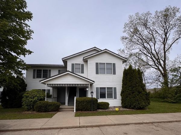 1906 N Sandpiper Drive, Warsaw, IN 46582