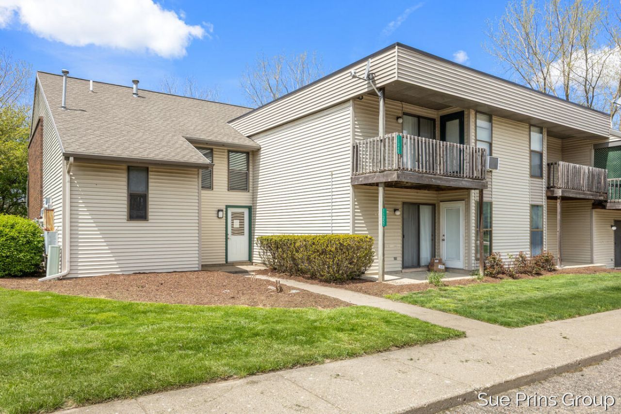 11365 40th Avenue, Unit 14, Allendale, MI 49401 Main Photo