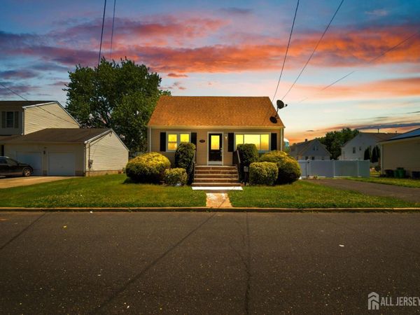 197 Delaware Avenue, Cliffwood, NJ 07721