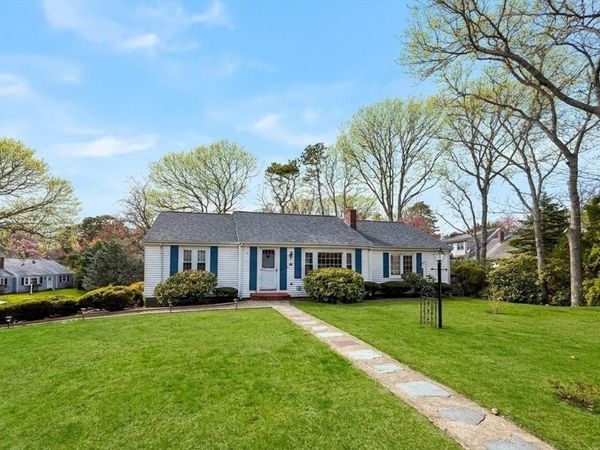 7 Linnell Ln, Yarmouth, MA 02675