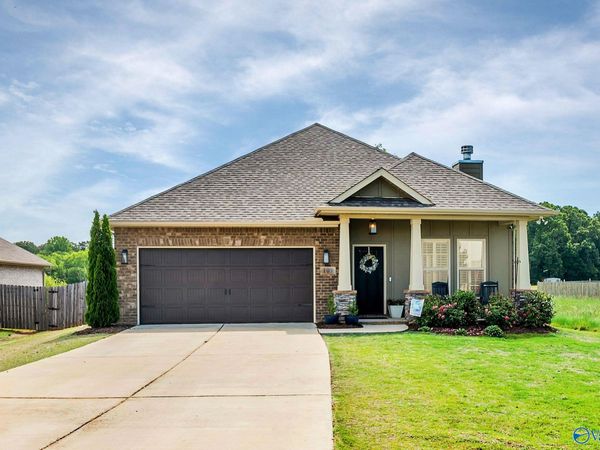 107 Windrose Lane, Huntsville, AL 35810