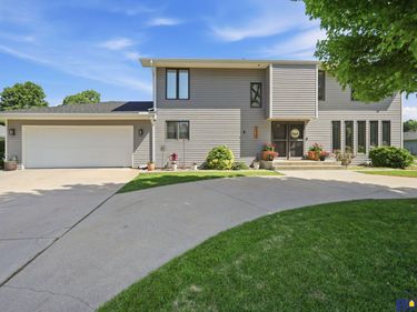 2322 Grant Street, Beatrice, NE 68310