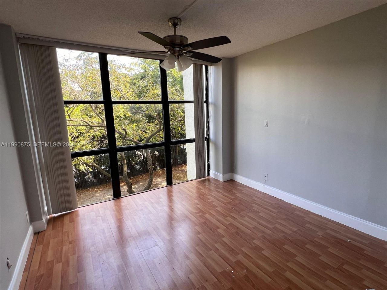17021 N Bay Rd , Unit 303, Sunny Isles Beach, FL 33160 Photo