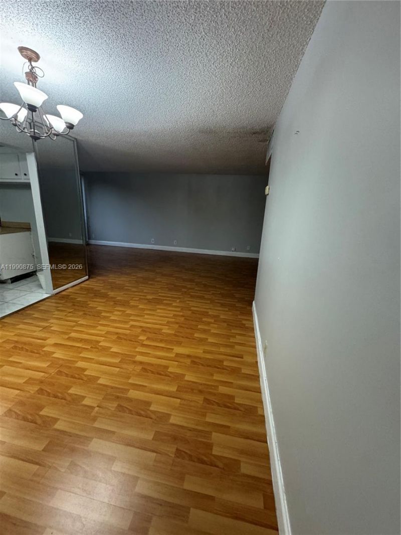 17021 N Bay Rd , Unit 303, Sunny Isles Beach, FL 33160 Photo