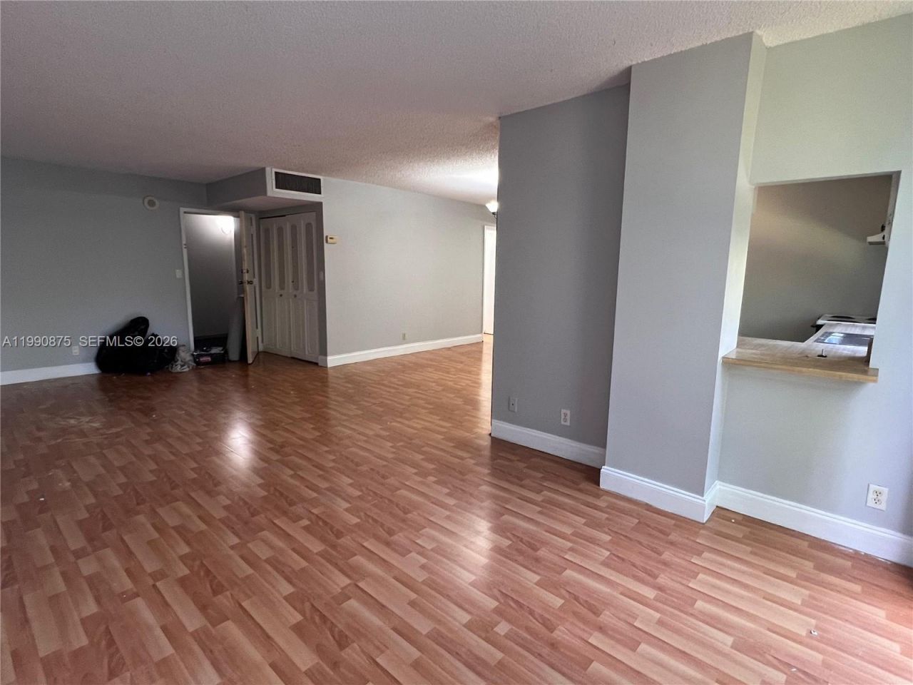 17021 N Bay Rd , Unit 303, Sunny Isles Beach, FL 33160 Photo
