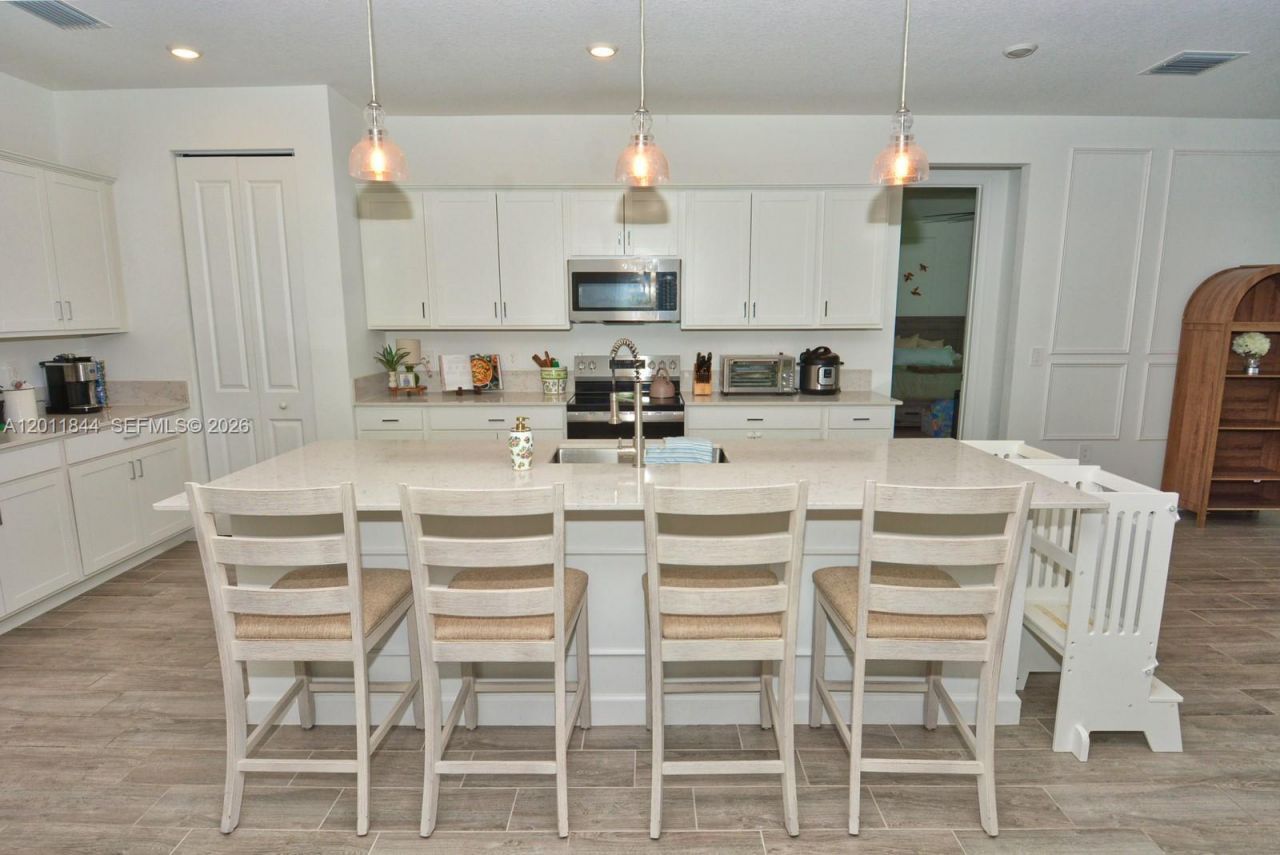 12262 SW Roma Cir, Port Saint Lucie, FL 34987 Photo