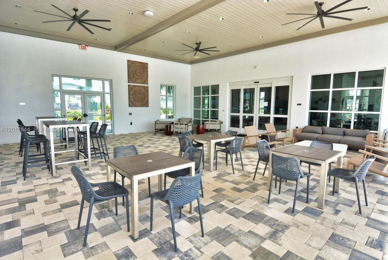 12262 SW Roma Cir, Port Saint Lucie, FL 34987 Photo