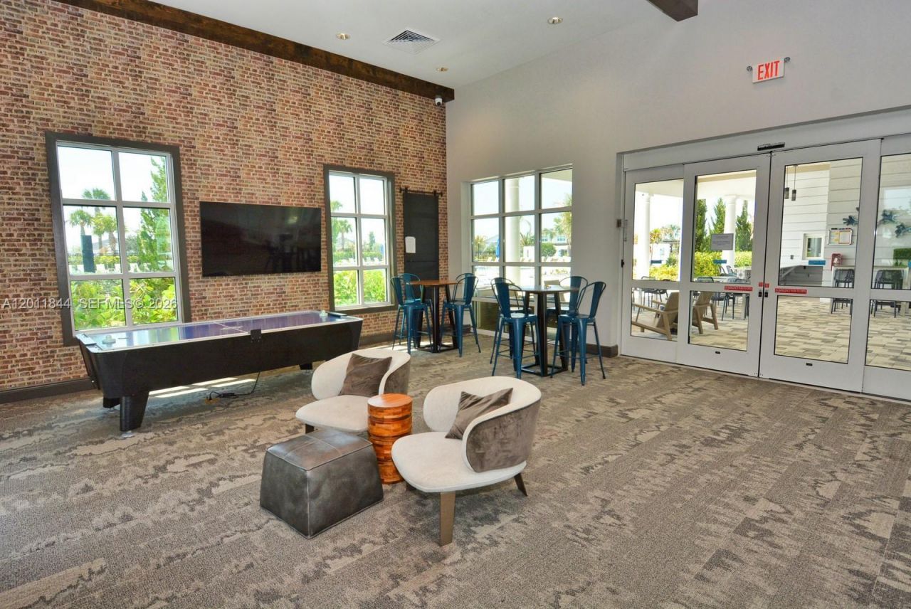 12262 SW Roma Cir, Port Saint Lucie, FL 34987 Photo
