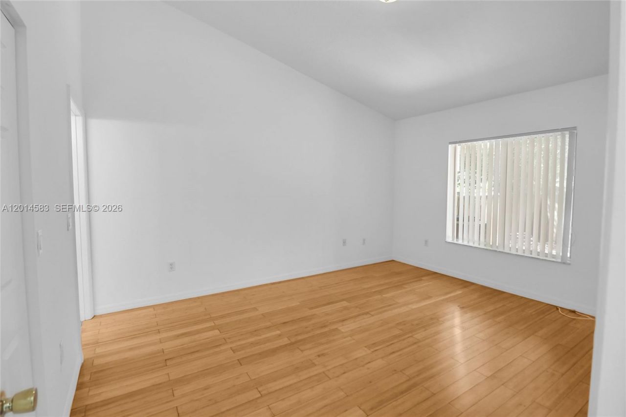 117 SE 3rd Ave, Unit 9, Hallandale Beach, FL 33009 Photo