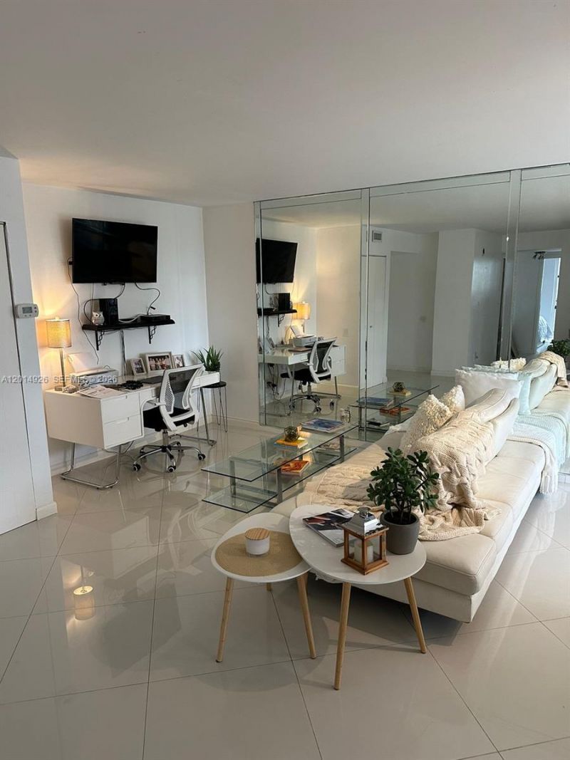 17021 N Bay Rd , Unit 815, Sunny Isles Beach, FL 33160 Photo