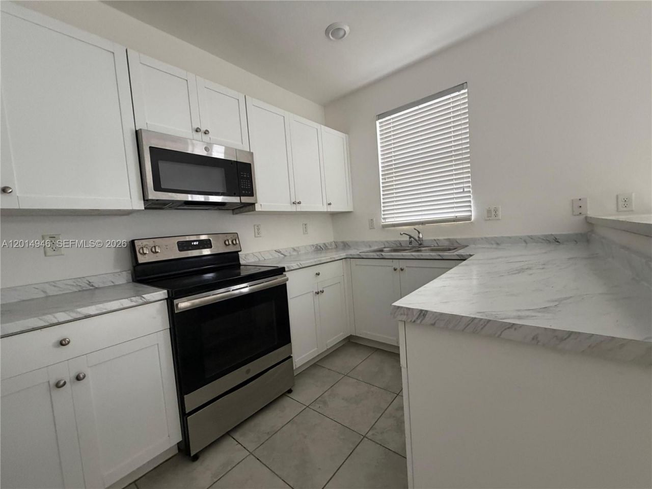 10606 W 33rd Way , Unit 10606, Hialeah, FL 33018 Photo