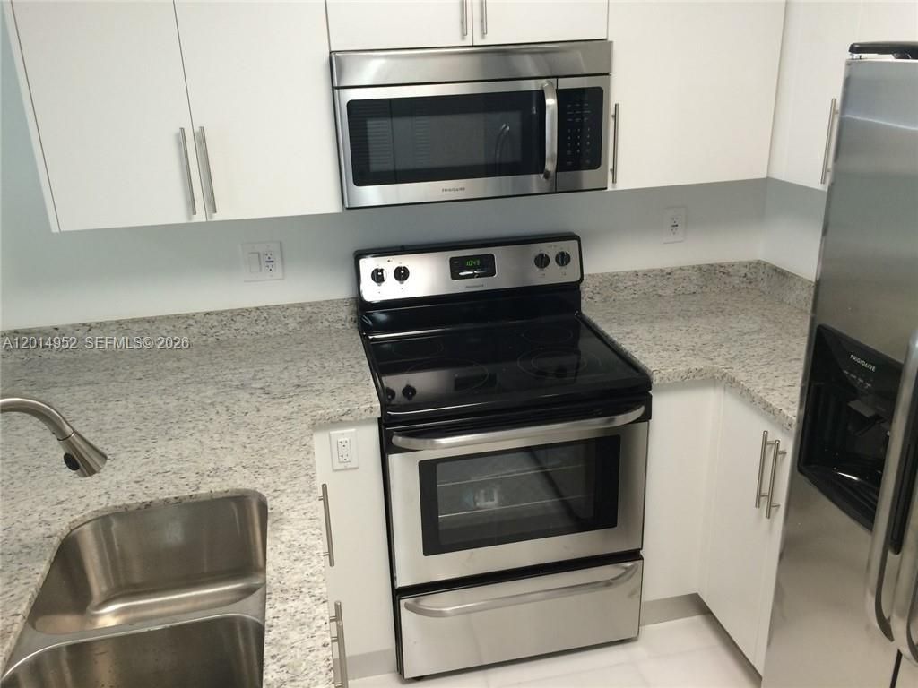 9143 SW 77 Av , Unit B107, Miami, FL 33156 Photo